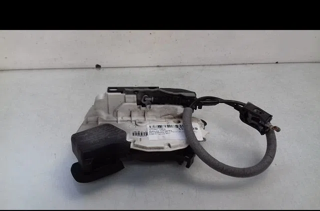 Serrure porte arg Volkswagen POLO V (6R1, 6C1) 1.2 (2009) occasion