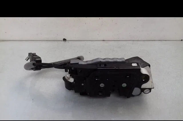 Serrure porte arg Volkswagen POLO V (6R1, 6C1) 1.2 (2009) occasion