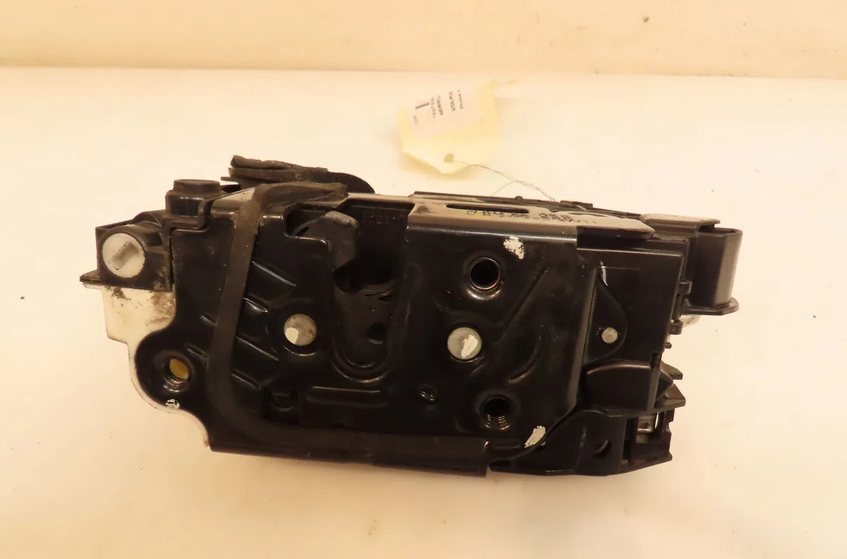 Serrure porte arg Volkswagen POLO V (6R1, 6C1) 1.2 tdi (2009) 5 portes occasion