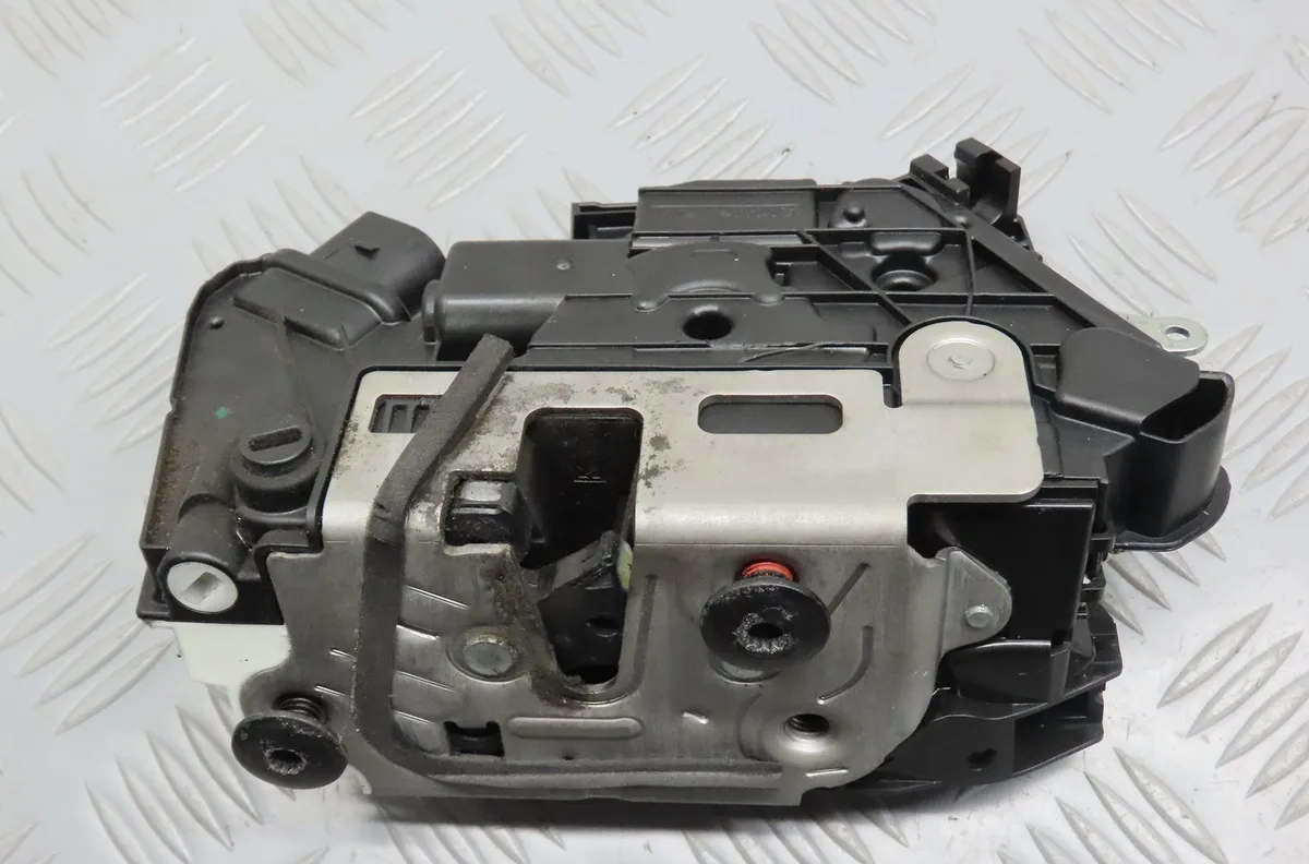 Serrure porte arg VOLKSWAGEN UP occasion