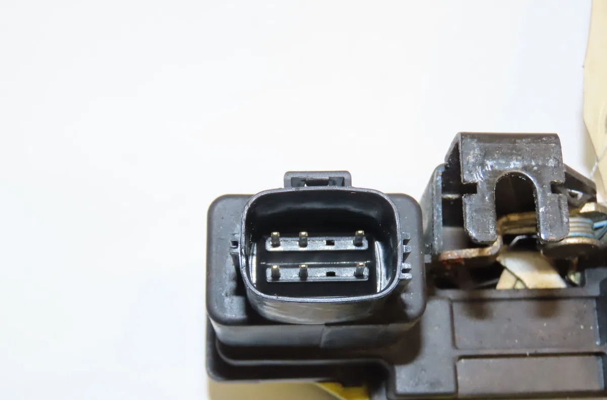 Serrure porte arg Volvo S60 I (384) 2.4 d (2001-2010) occasion