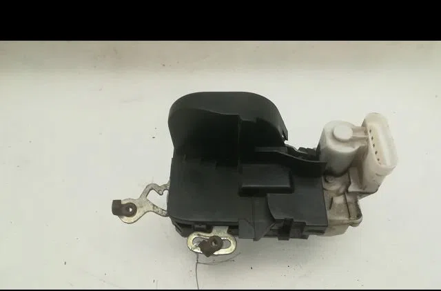 Serrure porte avd ALFA ROMEO 147 2001 occasion