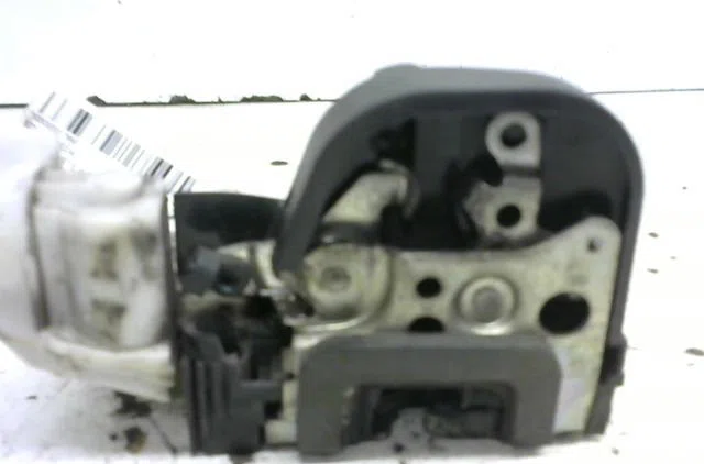 Serrure porte avd Alfa romeo 147 (937_) 1.9 jtd (937.axd1a, 937.bxd1a) (2001-2010) occasion
