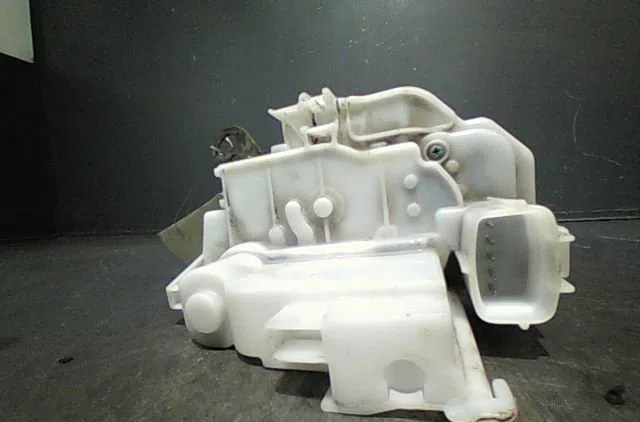 Serrure porte avd Alfa romeo 159 Sportwagon (939_) 1.9 jtdm 8v (939bxe1b) (2006-2011) occasion