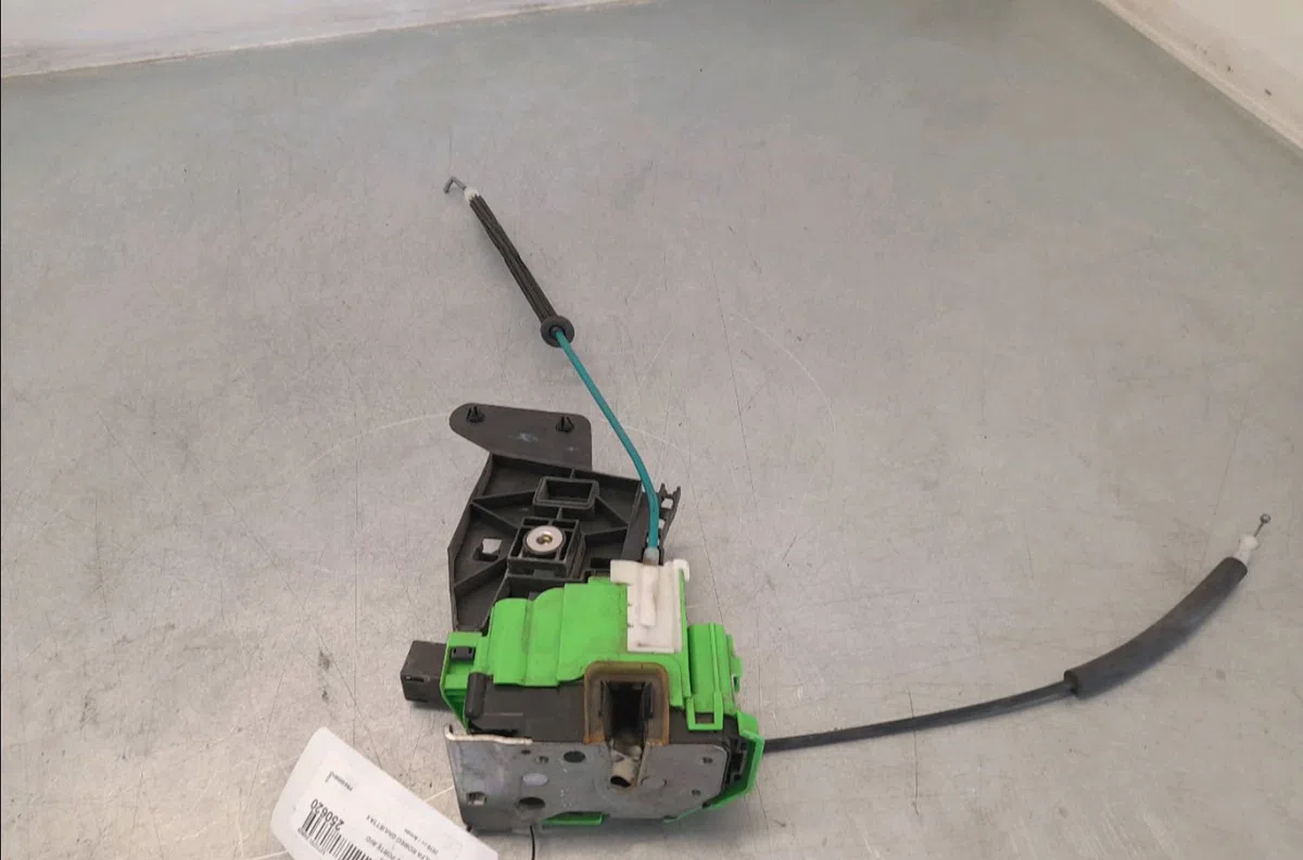 Serrure porte avd Alfa romeo GIULIETTA (940_) 1.4 tb (940fxb1a, 940fxb11) (2010-2018) occasion
