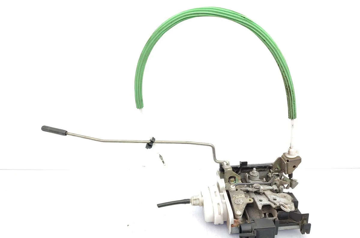 Serrure porte avd AUDI A3 1 PHASE 2 occasion