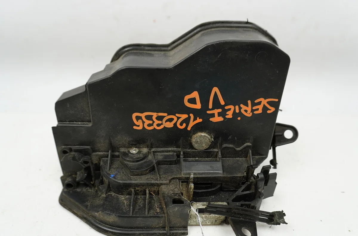 Serrure porte avd Bmw 1 (E87) 116 i (2004-2011) occasion