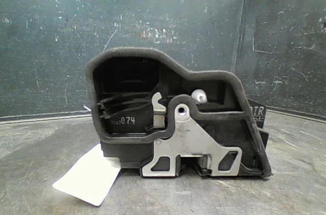 Serrure porte avd Bmw 1 (E87) 118 d (2004-2007) occasion