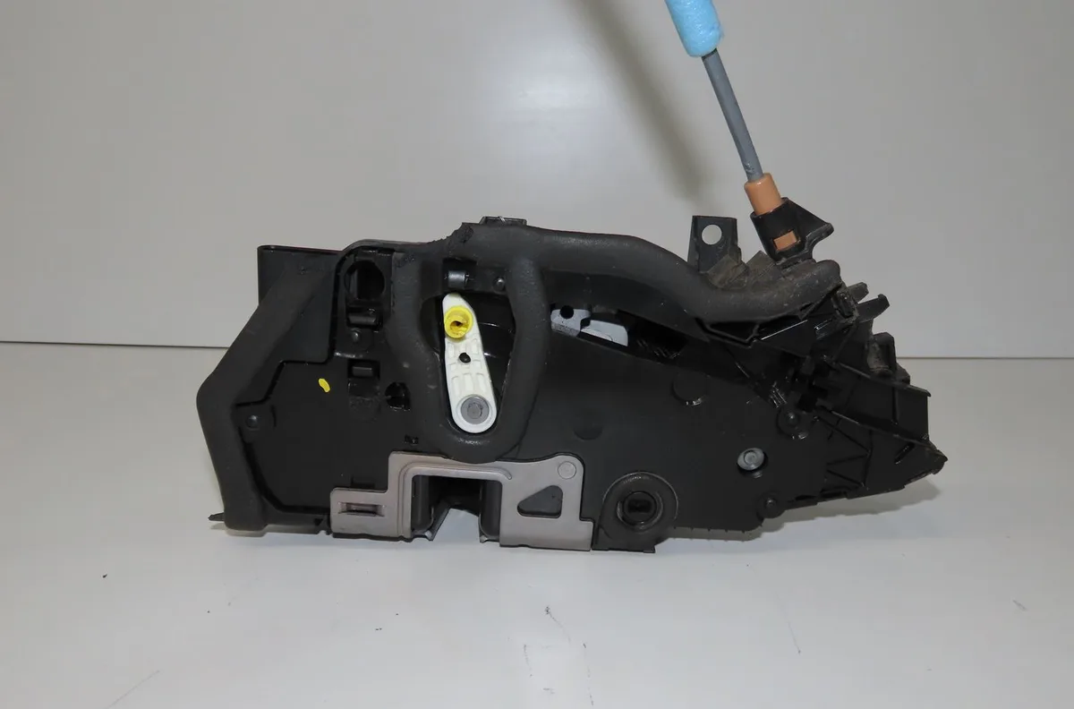 Serrure porte avd Bmw 1 (F40) 116 d (2019) occasion
