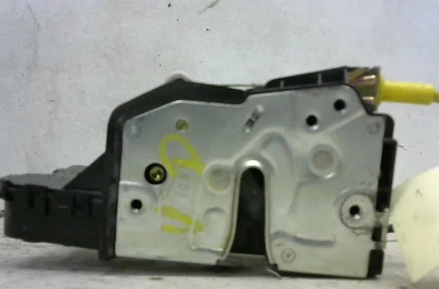 Serrure porte avd Bmw 3 (E46) 330 xd (2000-2003) occasion