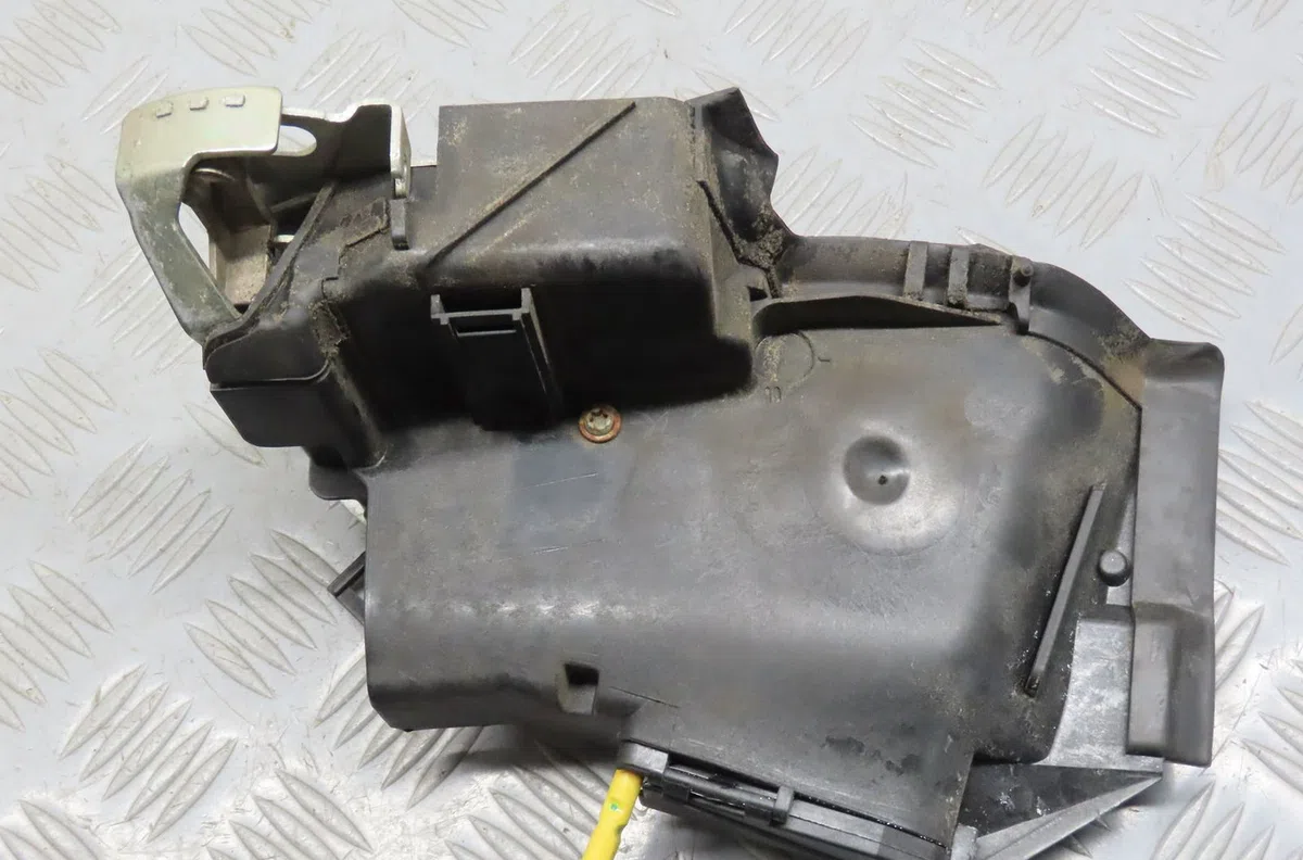 Serrure porte avd Bmw 5 (E39) 525 i (2000-2003) occasion