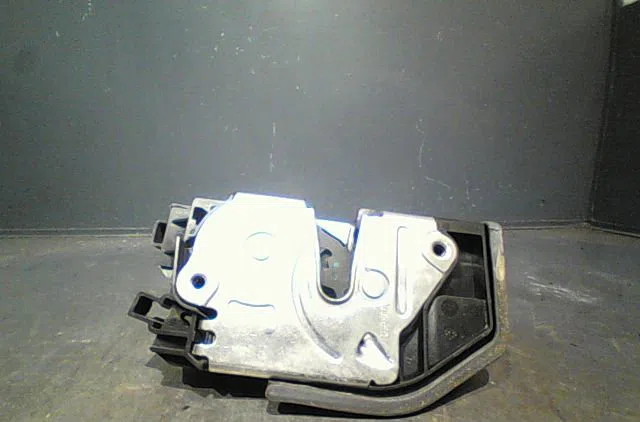 Serrure porte avd Bmw 5 (E60) 530 d (2002-2005) occasion