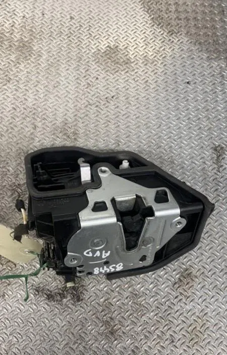 Serrure porte avd BMW SERIE 1 F20  SERIE 1 F20 PHASE 1 occasion