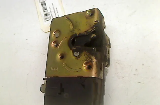 Serrure porte avd Citroën BERLINGO - BERLINGO FIRST Monospace (MF_, GJK_, GFK_) 1.9 d (mfwjz) (1998-2005) 3 portes occas