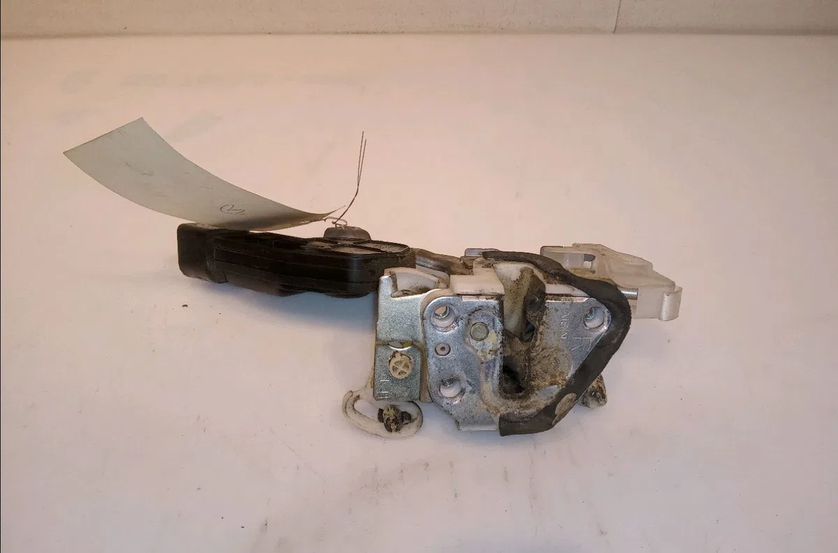 Serrure porte avd CITROEN C1 I 2006 occasion