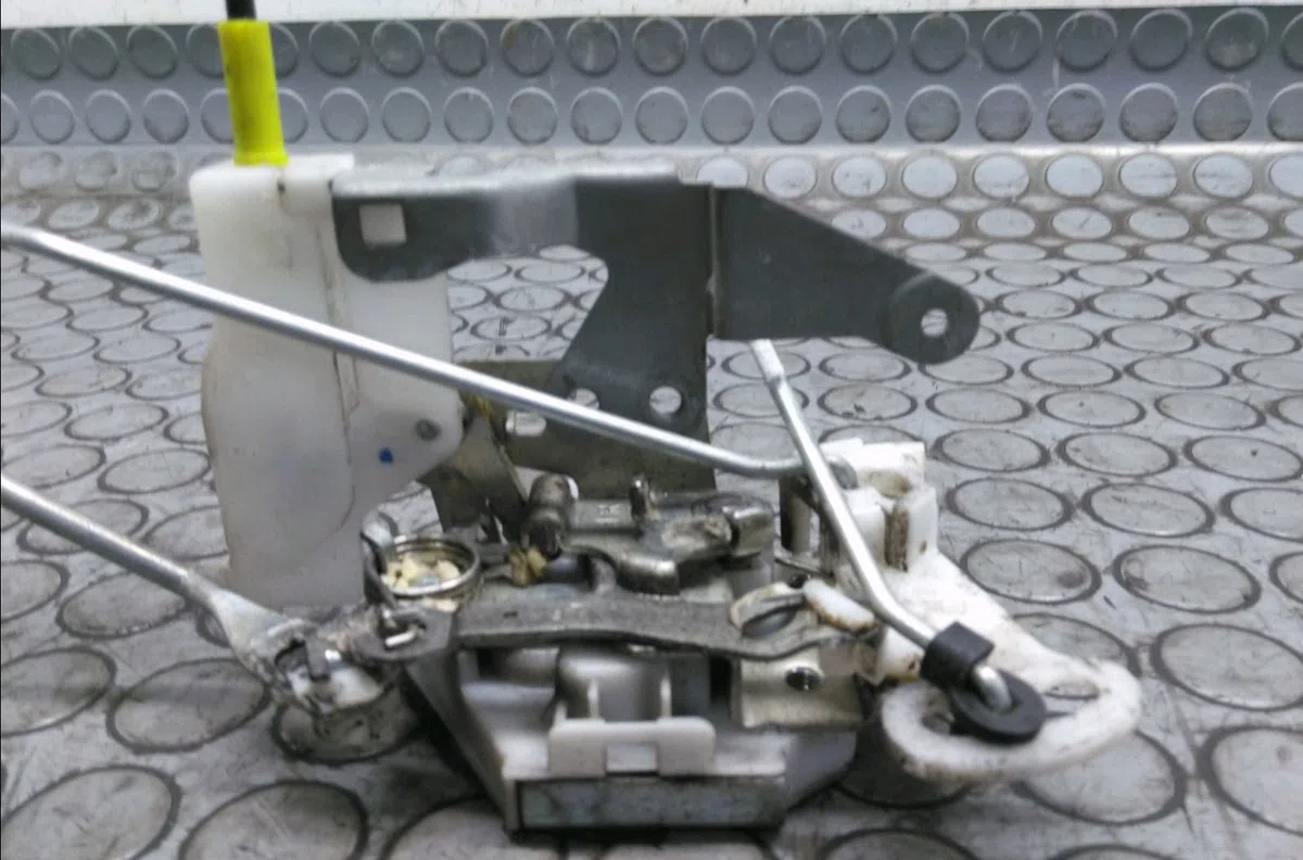 Serrure porte avd Citroen C1 (PM_, PN_) 1.0 (2005-2014) 5 portes occasion