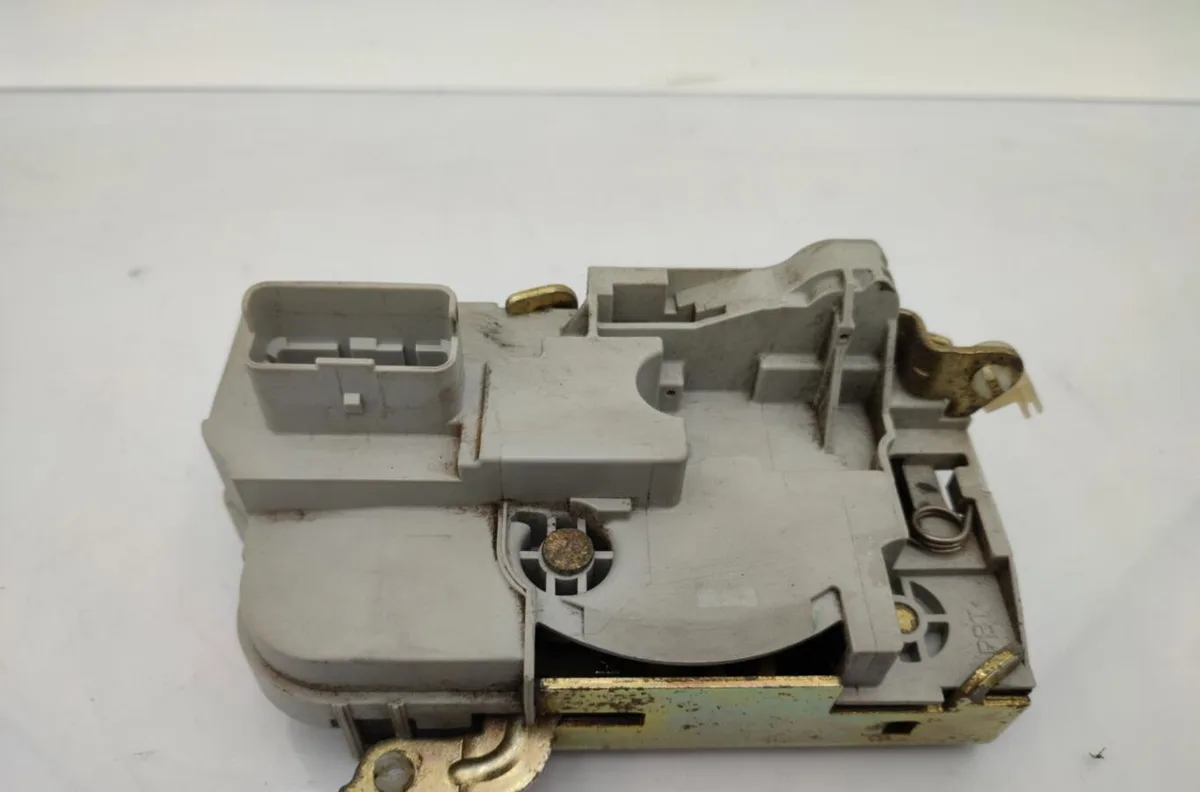Serrure porte avd CITROEN C5 1 PHASE 2 occasion