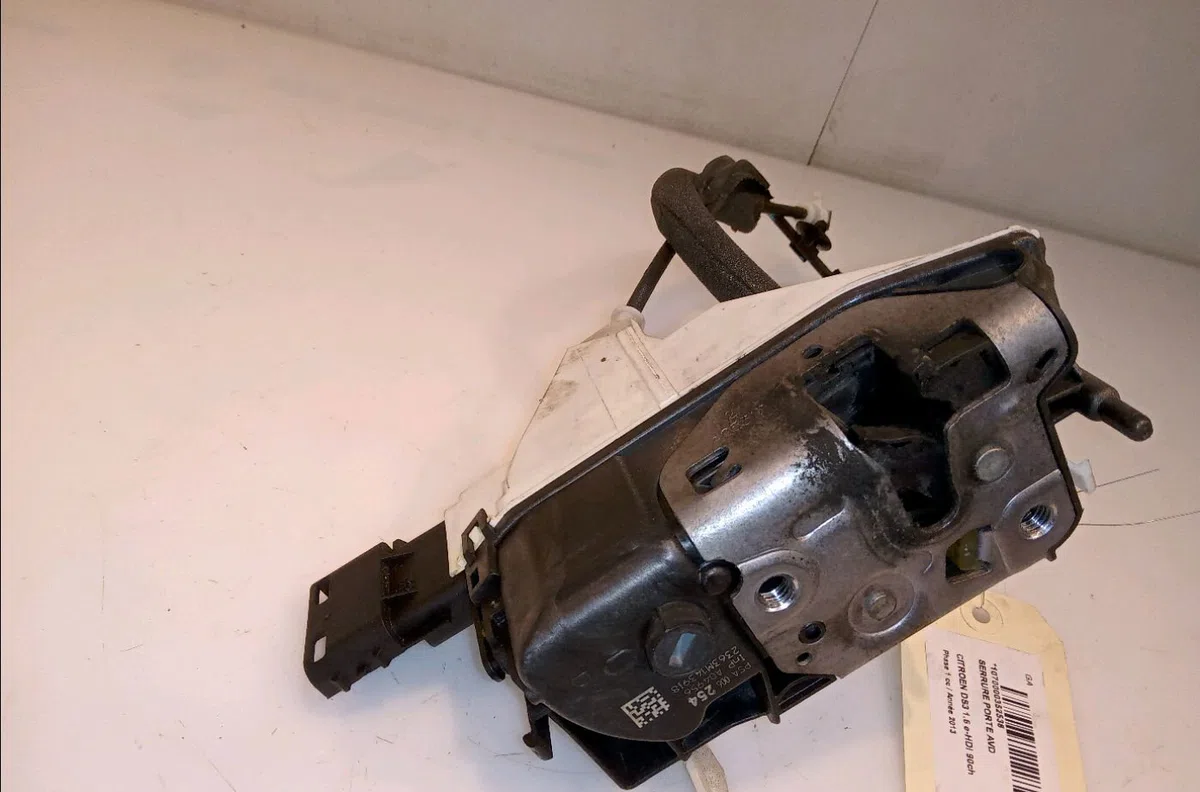 Serrure porte avd Citroen DS3 Décapotable 1.6 hdi 90 (2013-2015) occasion