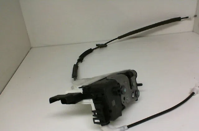 Serrure porte avd CITROEN DS3 Phase 1 11-2009--03-2014 occasion