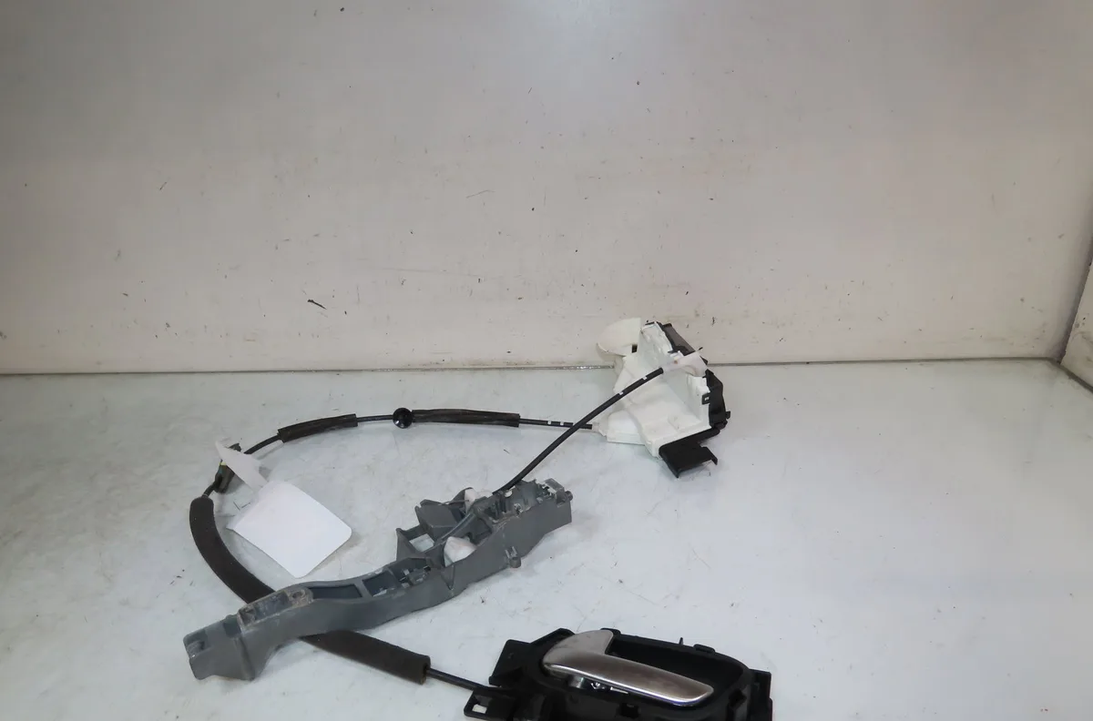 Serrure porte avd Citroen DS3 (SA_) 1.6 thp 155 (2010-2015) 3 portes occasion