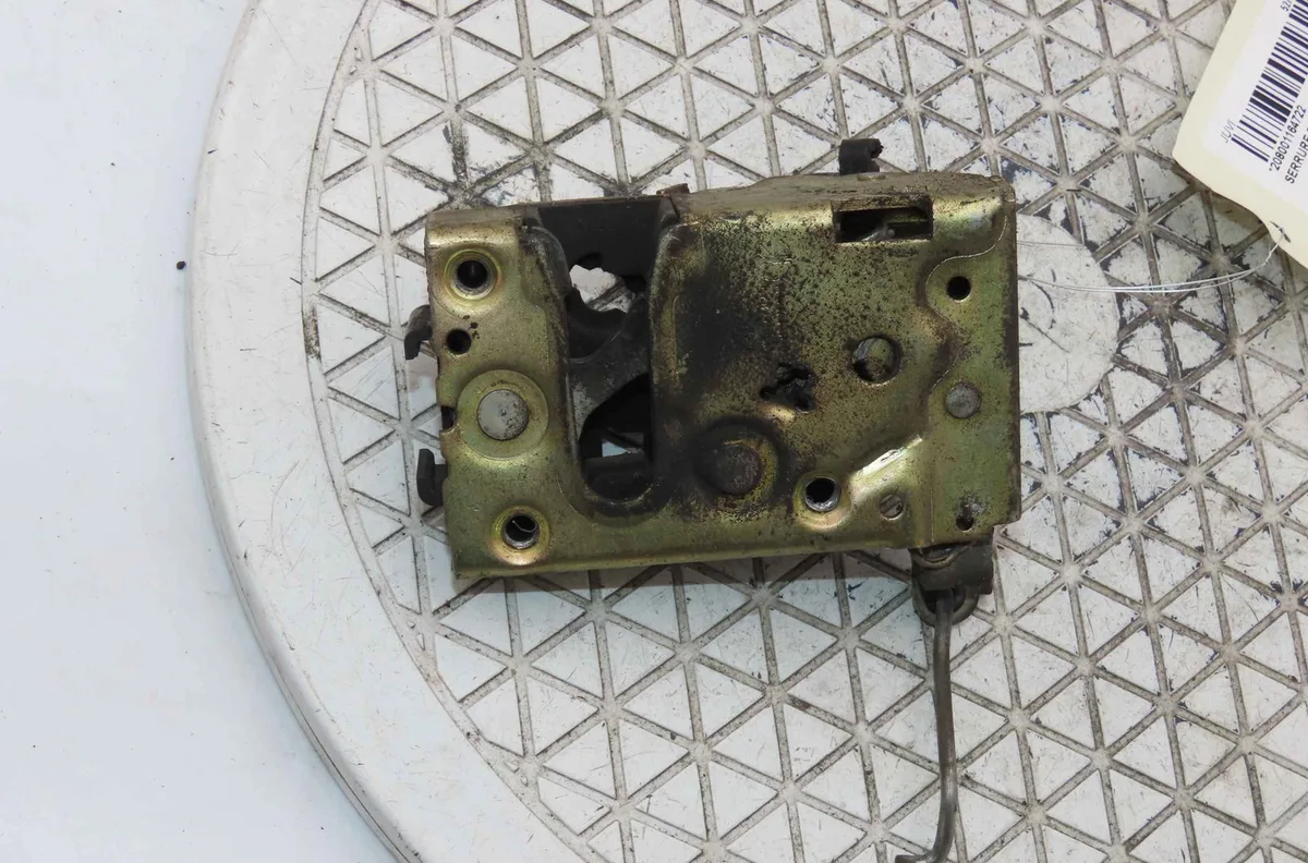 Serrure porte avd CITROEN SAXO occasion