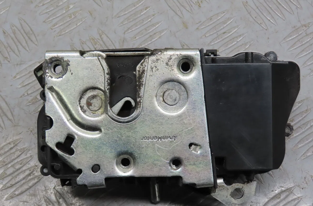 Serrure porte avd Citroen XSARA PICASSO (N68) 1.6 16v (2005-2011) occasion