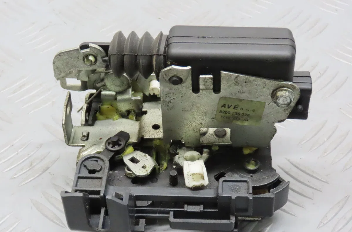 Serrure porte avd Dacia DUSTER (HS_) 1.5 dci (hsmc) (2010-2018) occasion