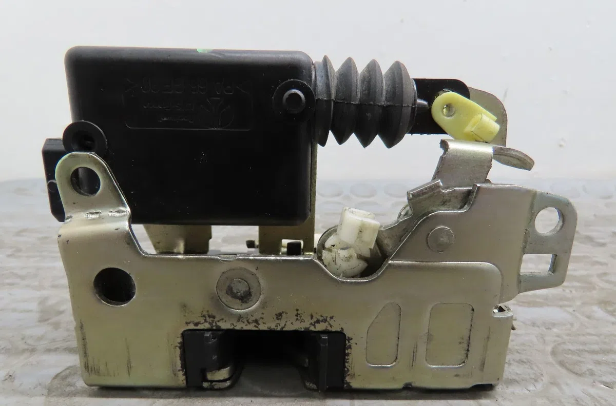 Serrure porte avd Dacia LOGAN (LS_) 1.5 dci (ls0k) (2006-2012) occasion