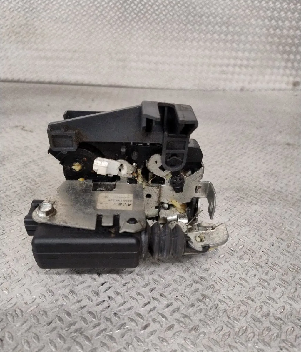 Serrure porte avd DACIA SANDERO 1  SANDERO 1 occasion