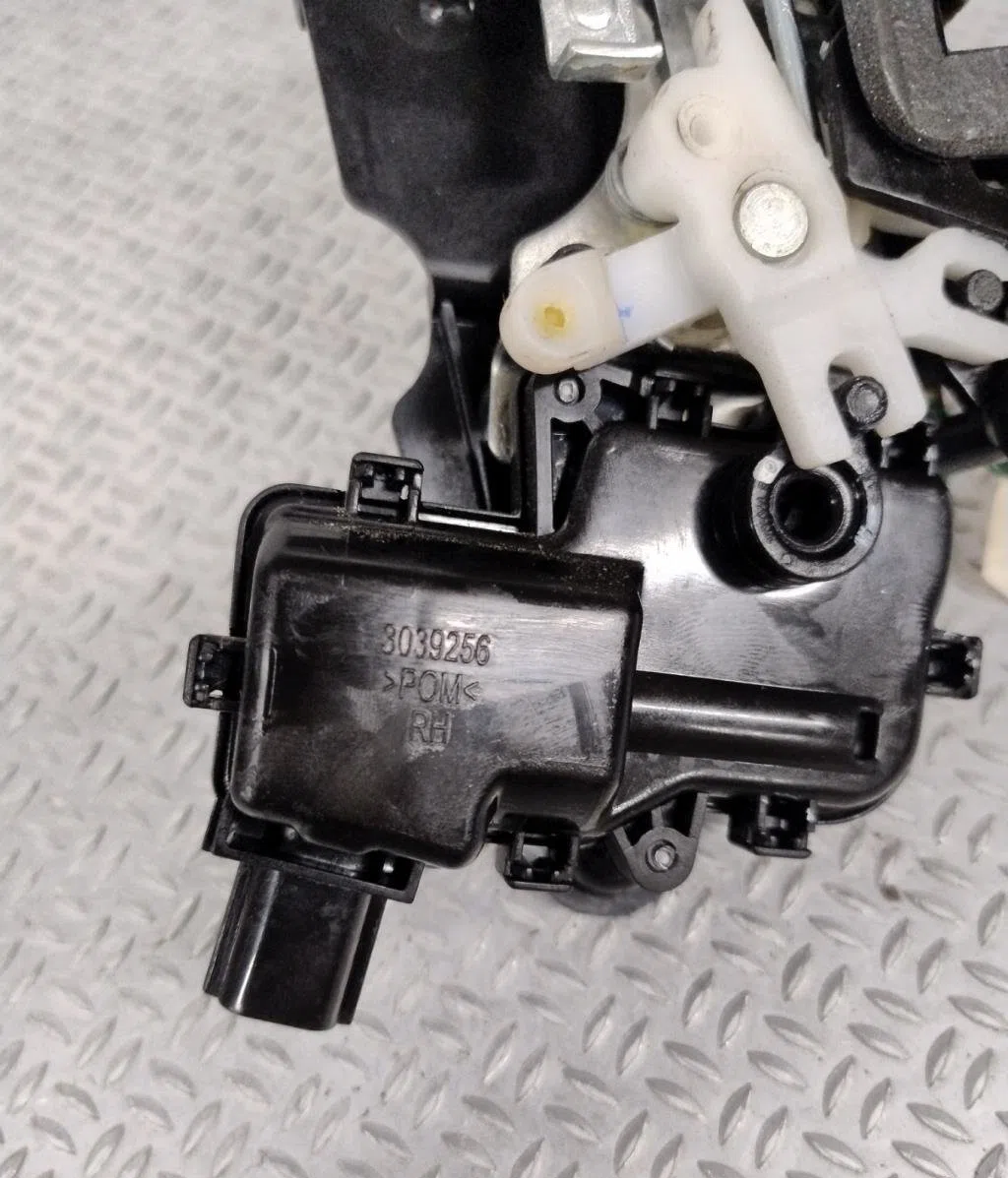Serrure porte avd Dacia SPRING Ev (b6m1) (2020) 5 portes occasion
