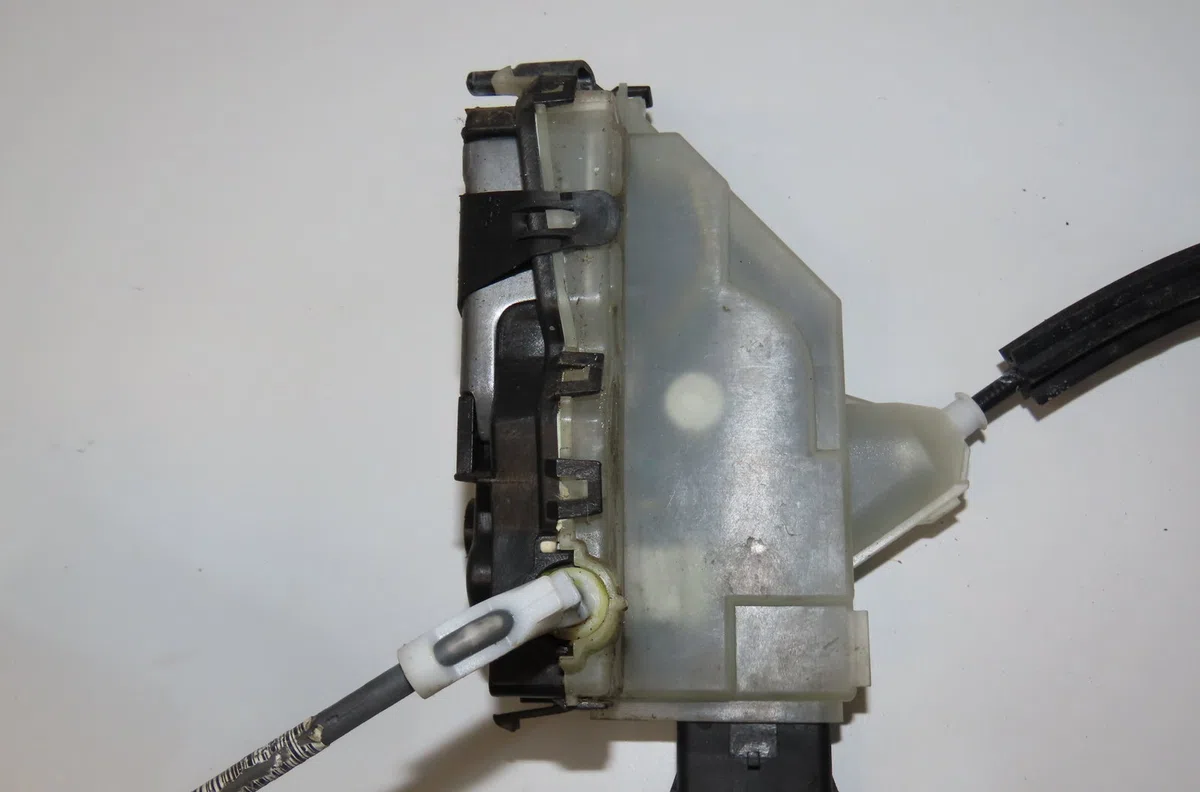 Serrure porte avd DS DS7 occasion