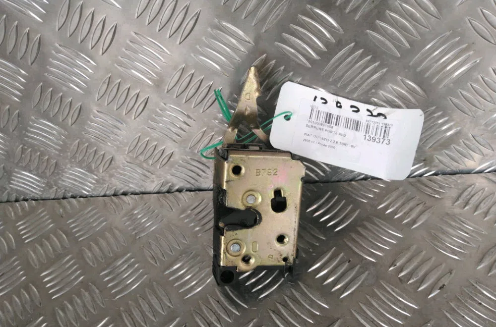 Serrure porte avd Fiat DUCATO Camion plate-forme-Châssis (230_) 2.8 tdi (1998-2002) occasion
