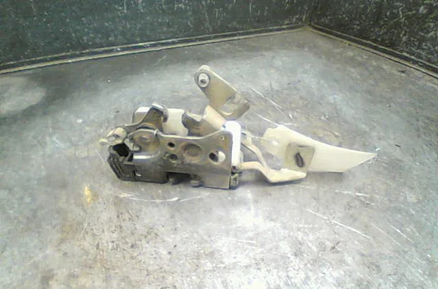 Serrure porte avd Fiat DUCATO Camionnette (230_) 2.5 d (1994-2002) occasion