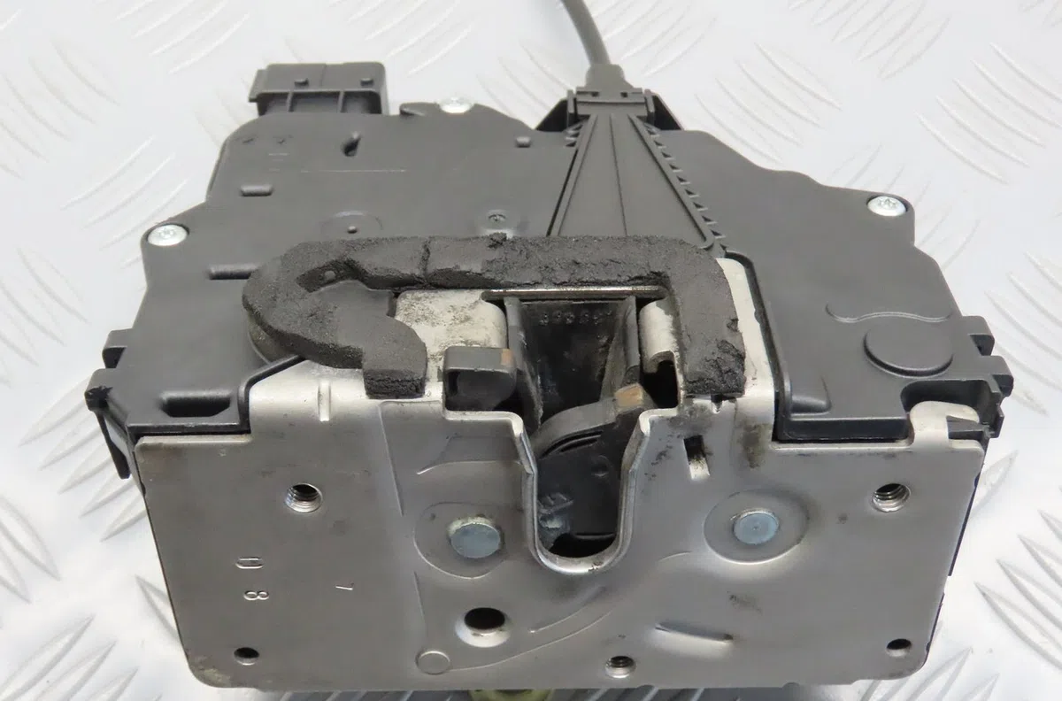 Serrure porte avd Fiat GRANDE PUNTO (199_) 1.4 (199axb11, 199axb1a, 199bxb1a, 199axl1a) (2005-2015) occasion