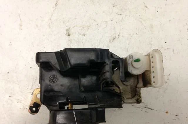 Serrure porte avd FIAT PALIO 2000 occasion