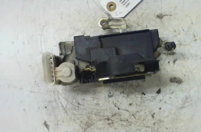 Serrure porte avd FIAT PUNTO 2000 occasion