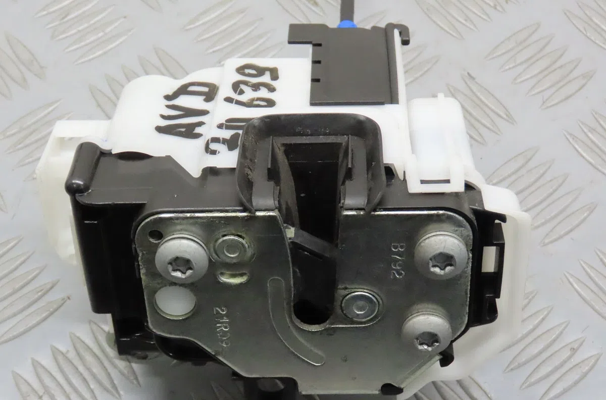 Serrure porte avd Fiat QUBO (225_) 1.3 d multijet (225cxb1a, 225axb1a, 225cxb11, 225axb11,... (2008) occasion
