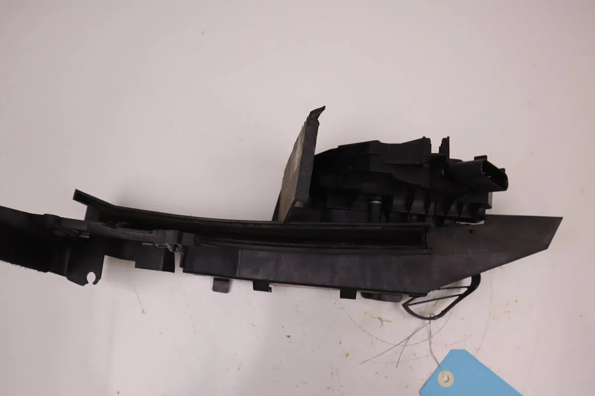 Serrure porte avd Ford C-MAX II (DXA-CB7, DXA-CEU) 1.0 ecoboost (2012-2019) occasion