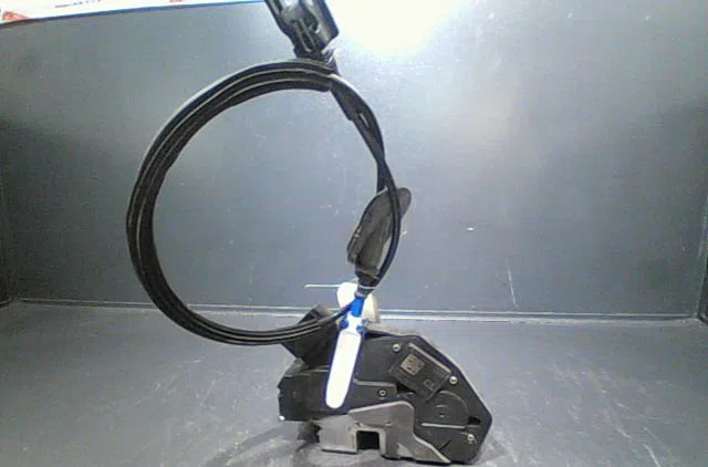 Serrure porte avd Ford FIESTA VI (CB1, CCN) 1.4 tdci (2010-2012) 3 portes occasion