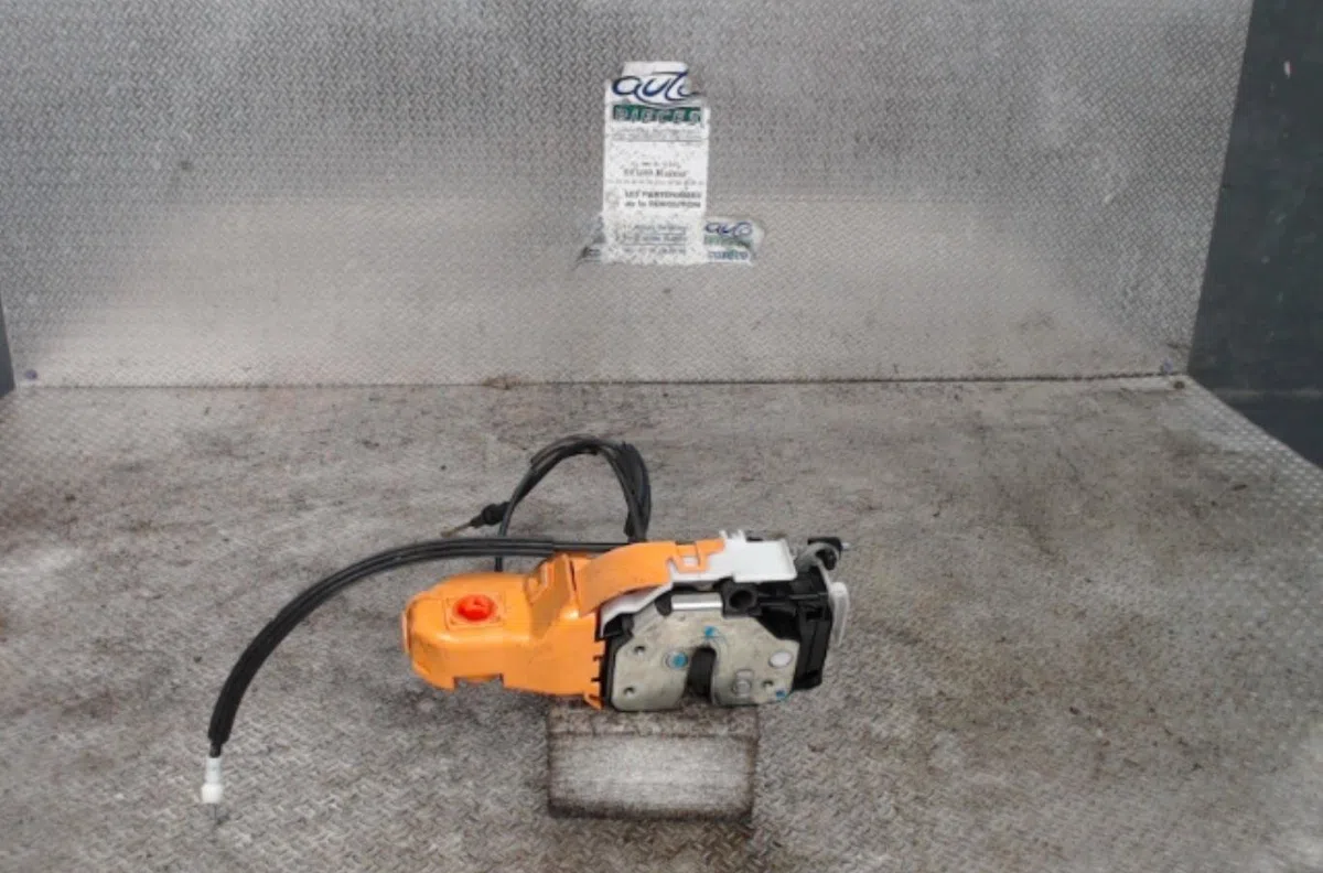 Serrure porte avd FORD KA 2  KA 2 PHASE 2 occasion