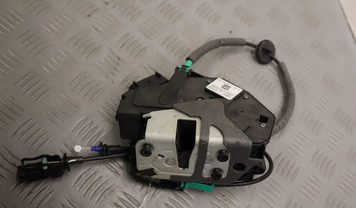 Serrure porte avd Ford KUGA II (DM2) 2.0 tdci (2013-2014) occasion