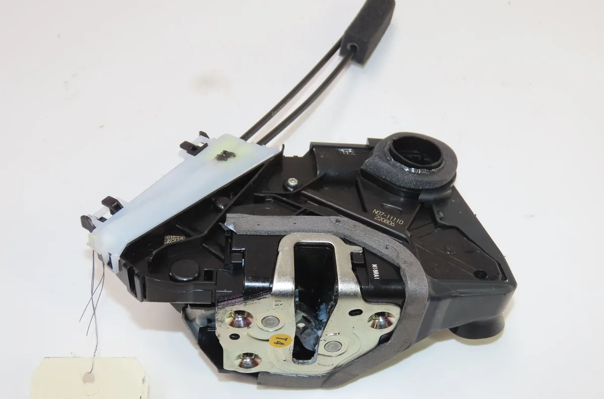 Serrure porte avd Honda CIVIC XI 3-5 portes (FL) 2.0 e:hev (2022) occasion