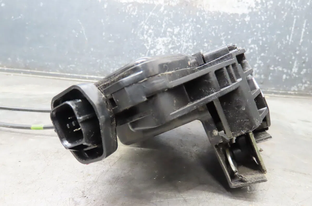 Serrure porte avd Hyundai SANTA FÉ I (SM) 2.0 crdi 4x4 (2003-2006) occasion