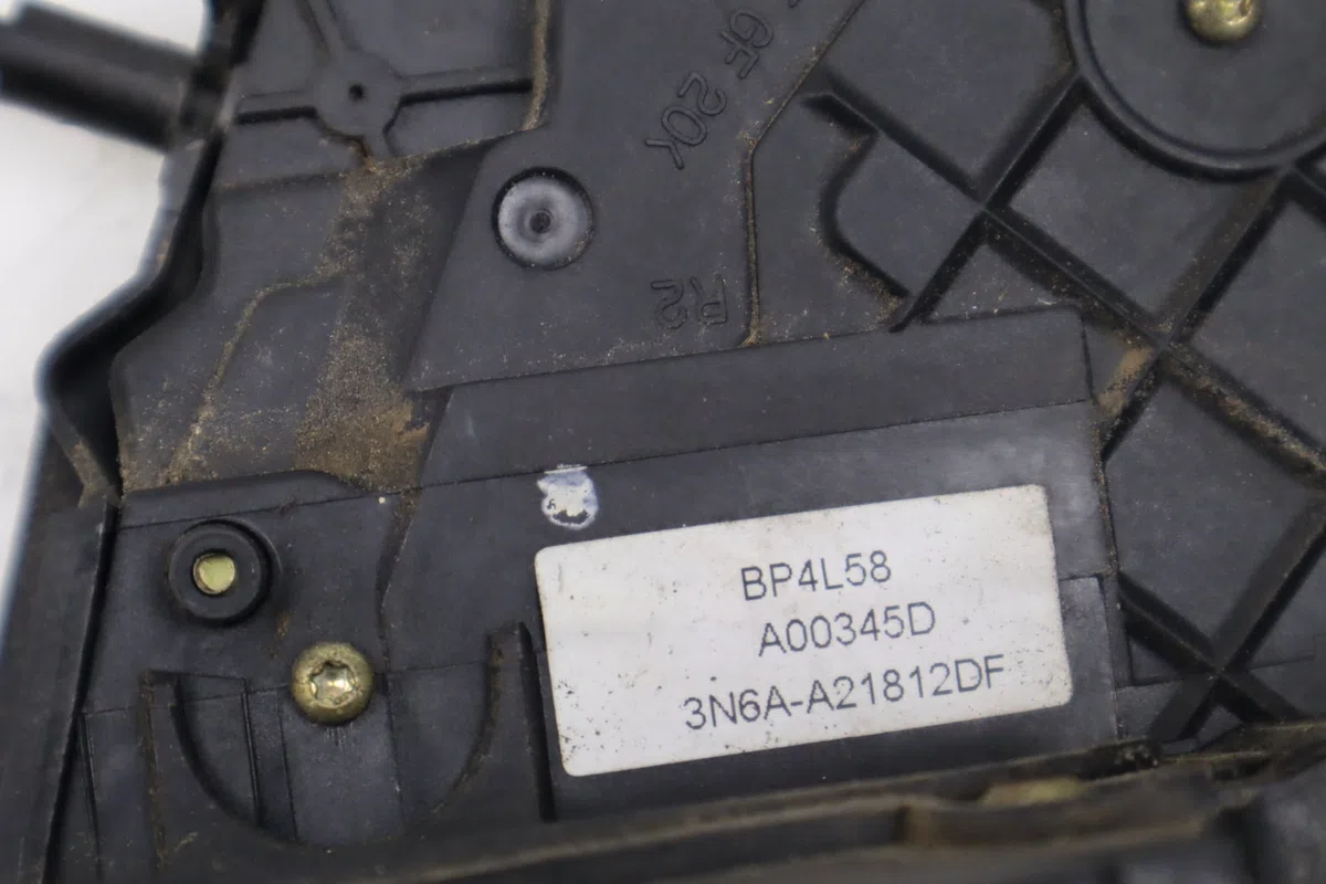 Serrure porte avd Mazda 3 (BK) 1.6 di turbo (2004-2009) occasion