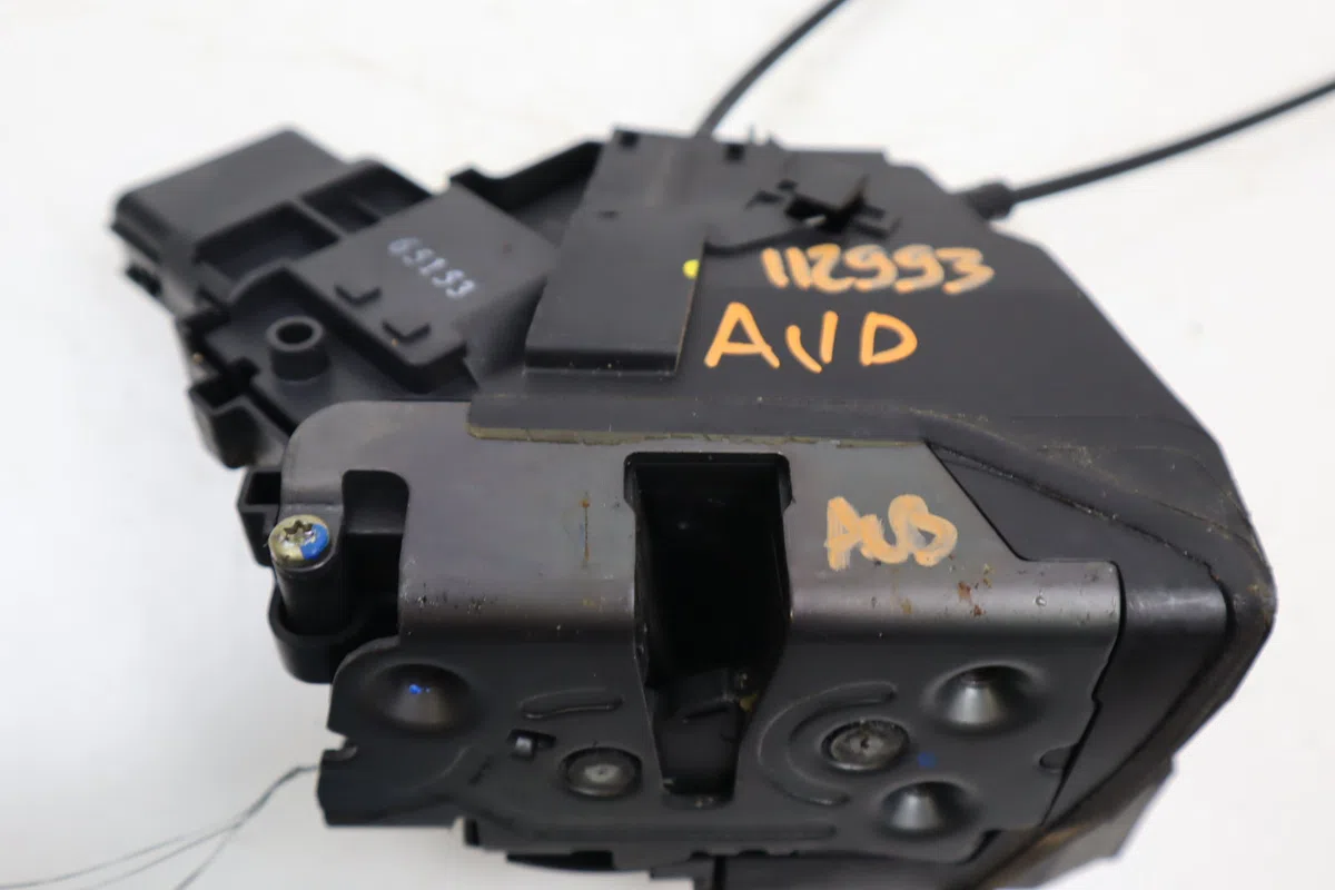Serrure porte avd Mazda 3 (BK) 1.6 di turbo (2004-2009) occasion
