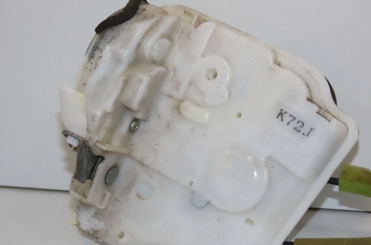 Serrure porte avd Mazda 3 (BM, BN) 2.0 (2013-2019) occasion