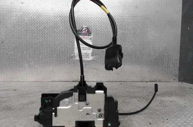 Serrure porte avd Mercedes-benz CITAN Camionnette-Monospace (W415) 109 cdi (415.601, 415.603, 415.605) (2012-2021) occas