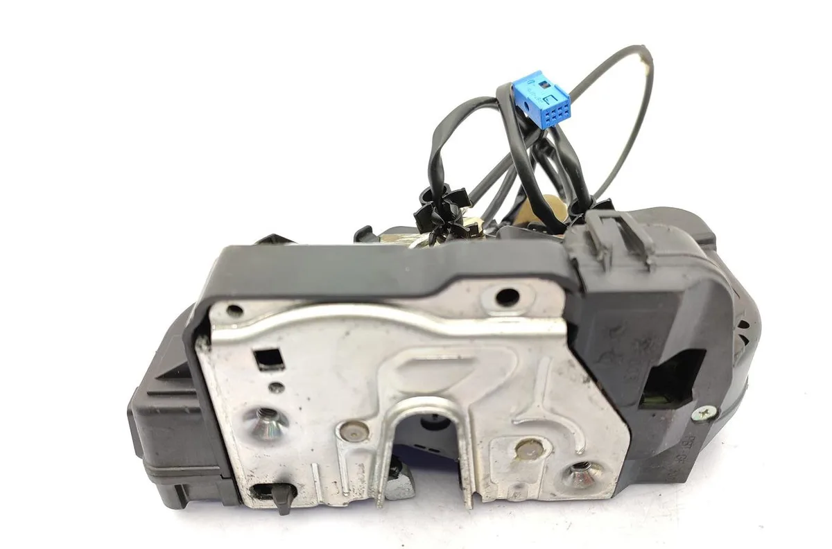 Serrure porte avd MERCEDES CLASSE E 211 PHASE 1 occasion