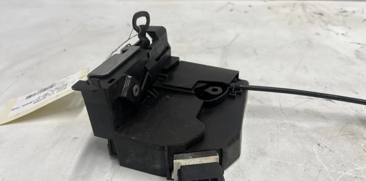 Serrure porte avd MINI MINI 2 R55 CLUBMAN PHASE 1 BREAK occasion