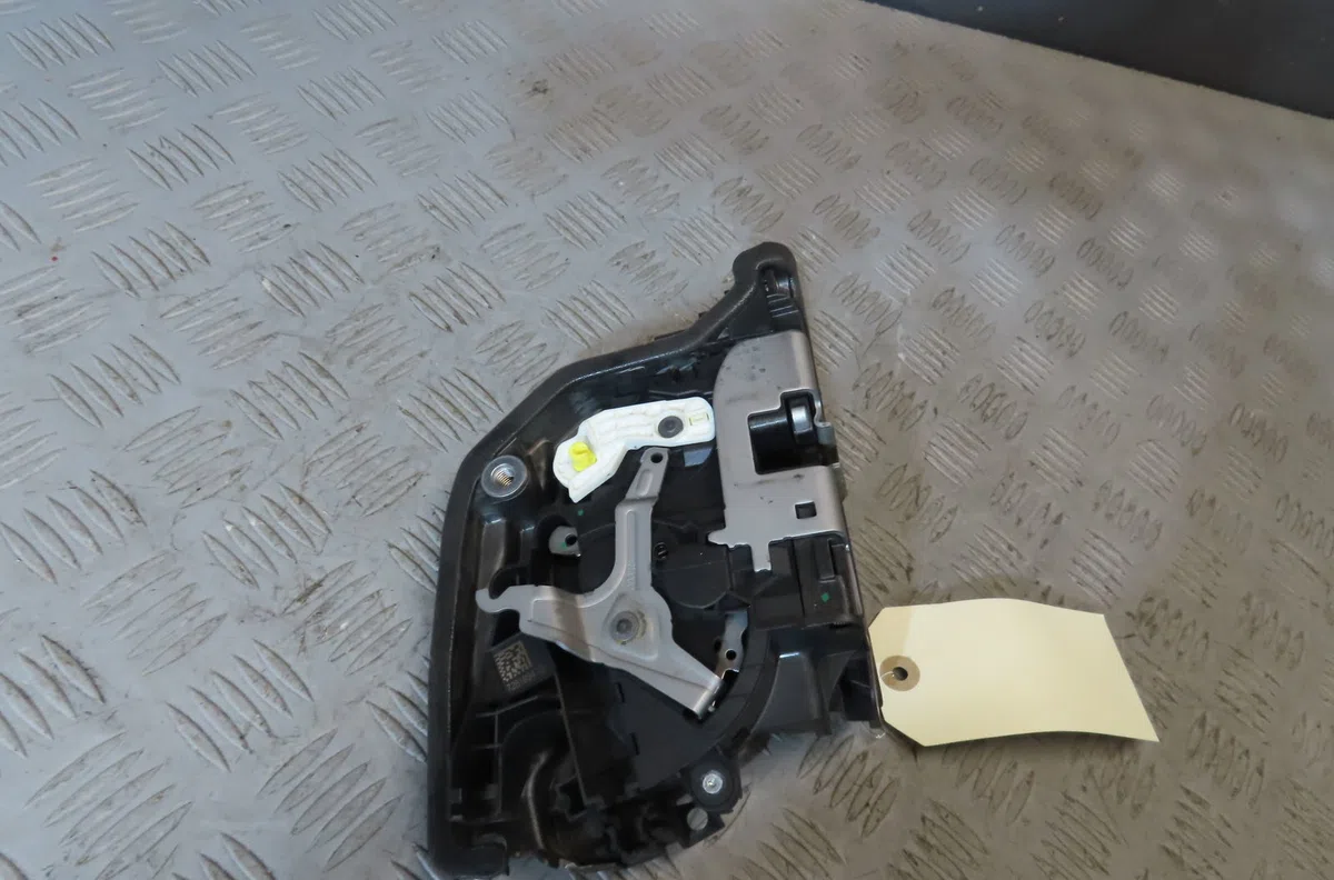 Serrure porte avd Mini MINI (F56) One d (2014) occasion